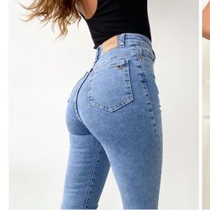 Chipre basic denim Prana high rise skinny Jean